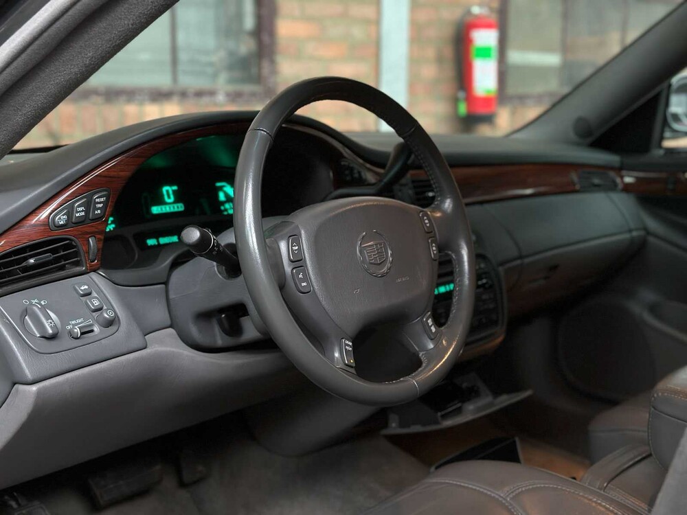 Cadillac DeVille Miller Meteor Leichenwagen 4,6 V8 279 PS 2005 Leichenwagen