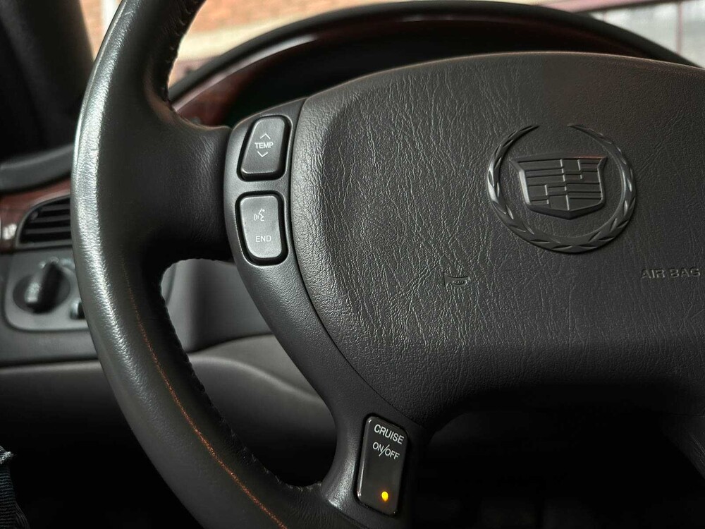 Cadillac DeVille Miller Meteor Leichenwagen 4,6 V8 279 PS 2005 Leichenwagen