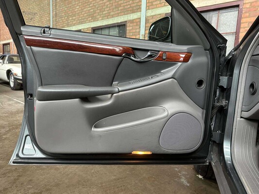 Cadillac DeVille Miller Meteor Leichenwagen 4,6 V8 279 PS 2005 Leichenwagen