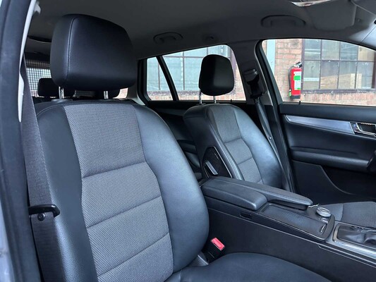 Mercedes-Benz C180 CDI BlueEFFICIENCY Business Class Avantgarde C-Klasse Kombi 120 PS 2010 (Original-NL), 70-NPB-5