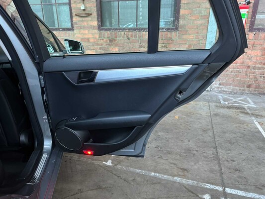 Mercedes-Benz C180 CDI BlueEFFICIENCY Business Class Avantgarde C-Klasse Kombi 120 PS 2010 (Original-NL), 70-NPB-5