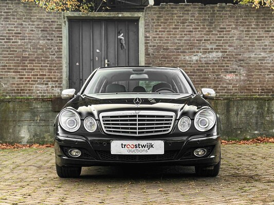 Mercedes-Benz E200 Sedan 2007 E-Class (Original-NL + 1st Owner), 92-XK-RH Youngtimer