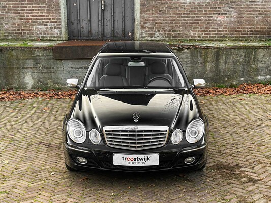 Mercedes-Benz E200 Sedan 2007 E-Class (Original-NL + 1st Owner), 92-XK-RH Youngtimer