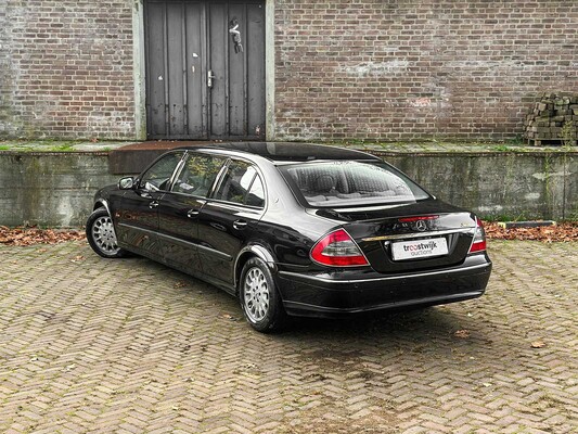 Mercedes-Benz E200 Sedan 2007 E-Class (Original-NL + 1st Owner), 92-XK-RH Youngtimer