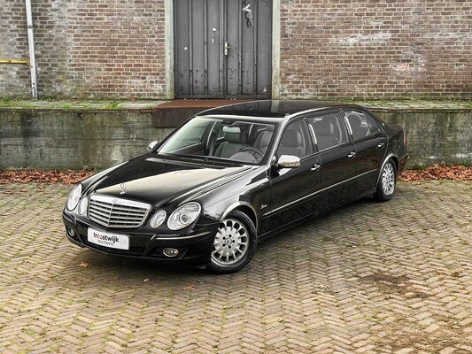 Mercedes-Benz E200 Sedan 2007 E-Class (Original-NL + 1st Owner), 92-XK-RH Youngtimer