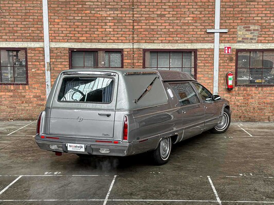 Cadillac Fleetwood Krystal Koach Funeral Car 5.7 V8 263pk 1995