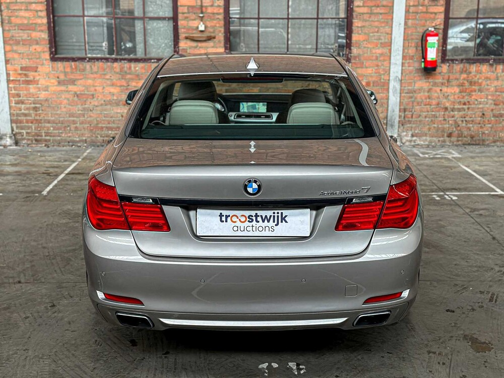 BMW 750i ActiveHybrid 4.4 V8 407pk 2010 7-serie, 02-PGJ-7 Youngtimer