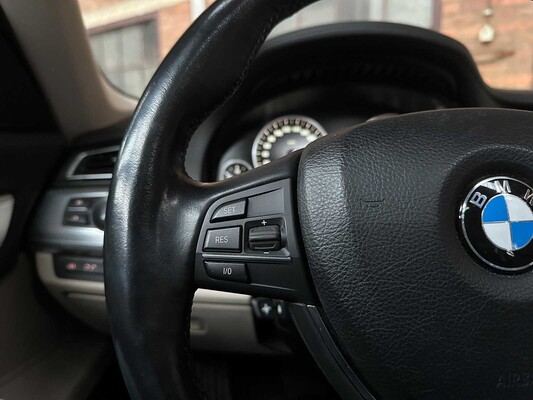 BMW 750i ActiveHybrid 4.4 V8 407pk 2010 7-serie, 02-PGJ-7 Youngtimer