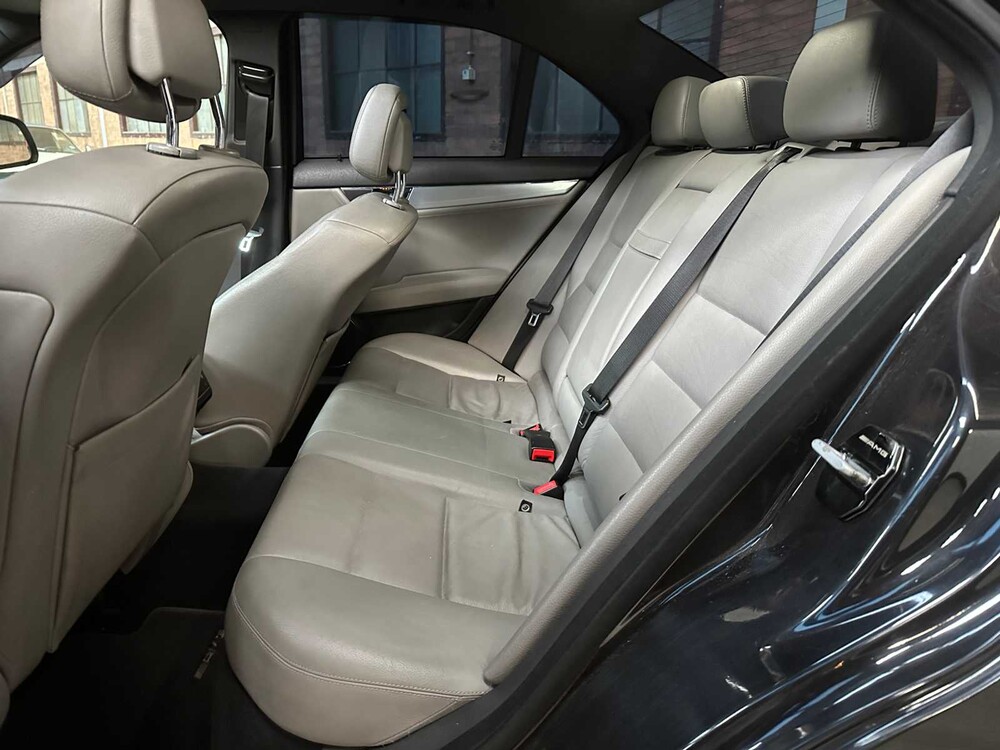 Mercedes-Benz C350 Elegance C-klasse 272PK 2008, 1-TRJ-54