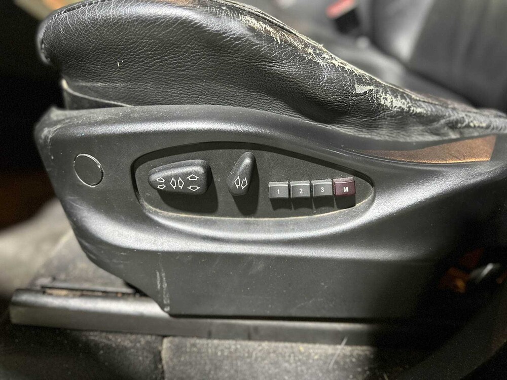 BMW X5 3.0i Executive 231pk 2002, 98-JX-JV Youngtimer