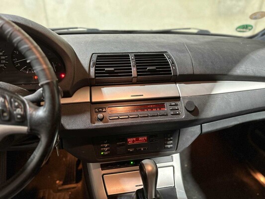 BMW X5 3.0i Executive 231pk 2002, 98-JX-JV Youngtimer