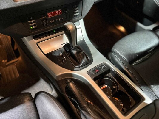 BMW X5 3.0i Executive 231pk 2002, 98-JX-JV Youngtimer