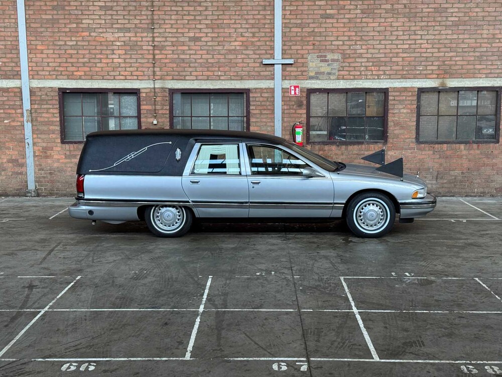 Buick Roadmaster Estate Wagon Begrafenisauto 5.7 1996, 92-HV-BB