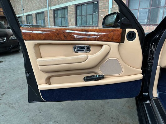 Bentley Arnage 6,8 V8 Red Label 405PS 2001 (Original-NL), 31-GN-KD