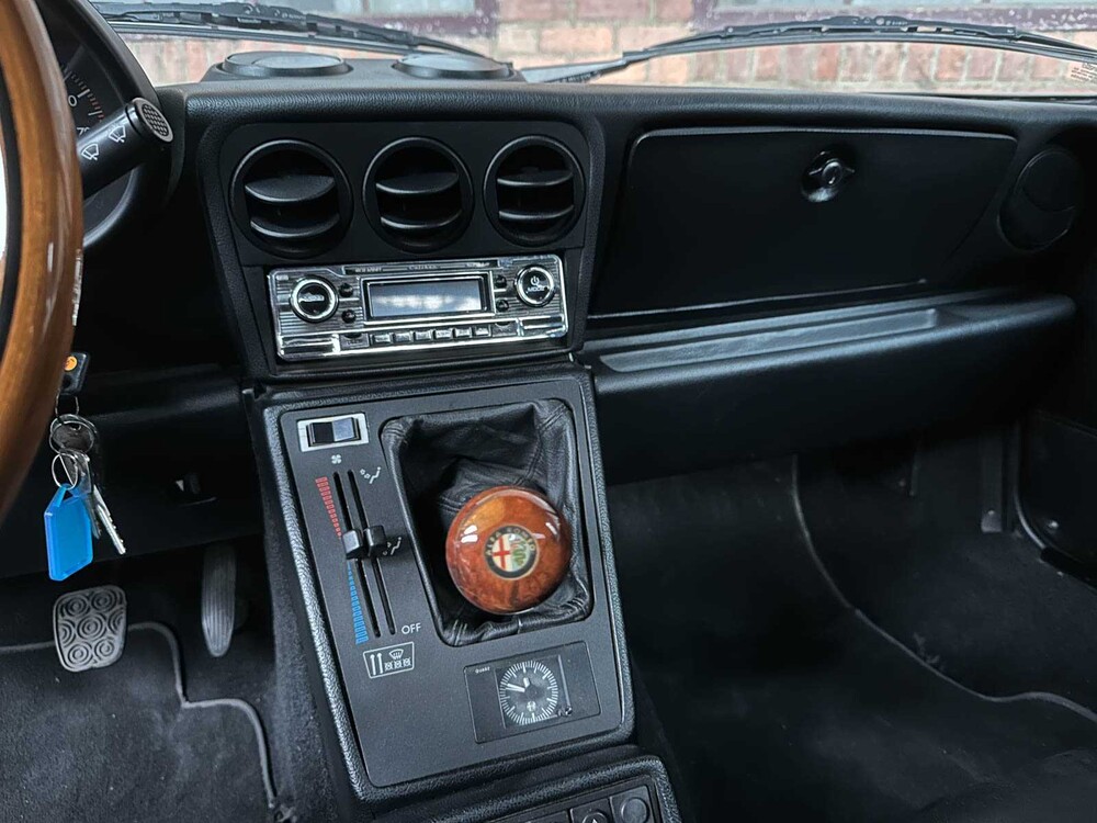 Alfa Romeo Spider 2.0 118 PS 1992, NJ-273-V Youngtimer