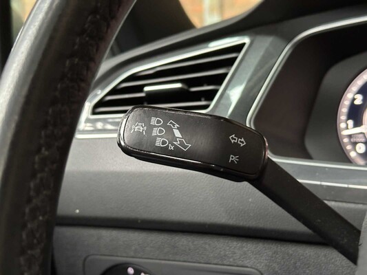 Volkswagen Tiguan 1.4 TSI ACT Highline 148pk 2018 (Origineel-NL), RR-501-H