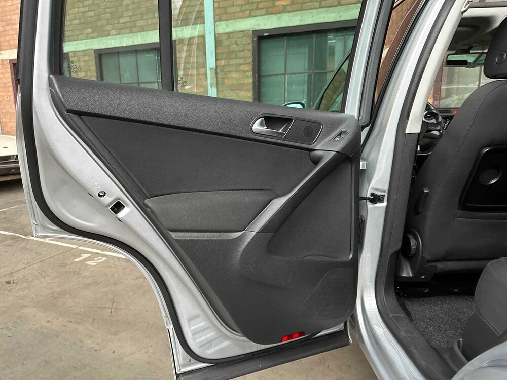 Volkswagen Tiguan 2.0 TSI Sport&Style 4Matic R-Line 170pk 2010, 21-KJR-3 Youngtimer