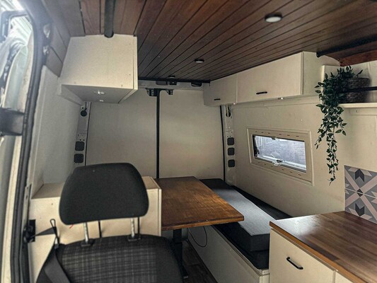 Volkswagen Crafter Camper 134pk 2011 (Origineel-NL), H-493-HN