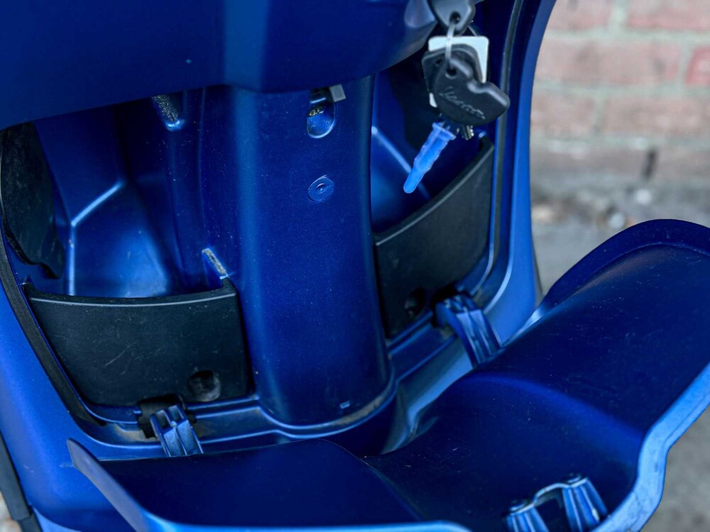 Piaggio Vespa Sprint 4T 2014, F-840-XR Scooter