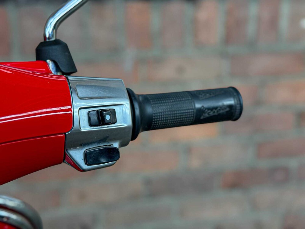 Piaggio Vespa Sprint 4T 2015, F-581-ZF Scooter