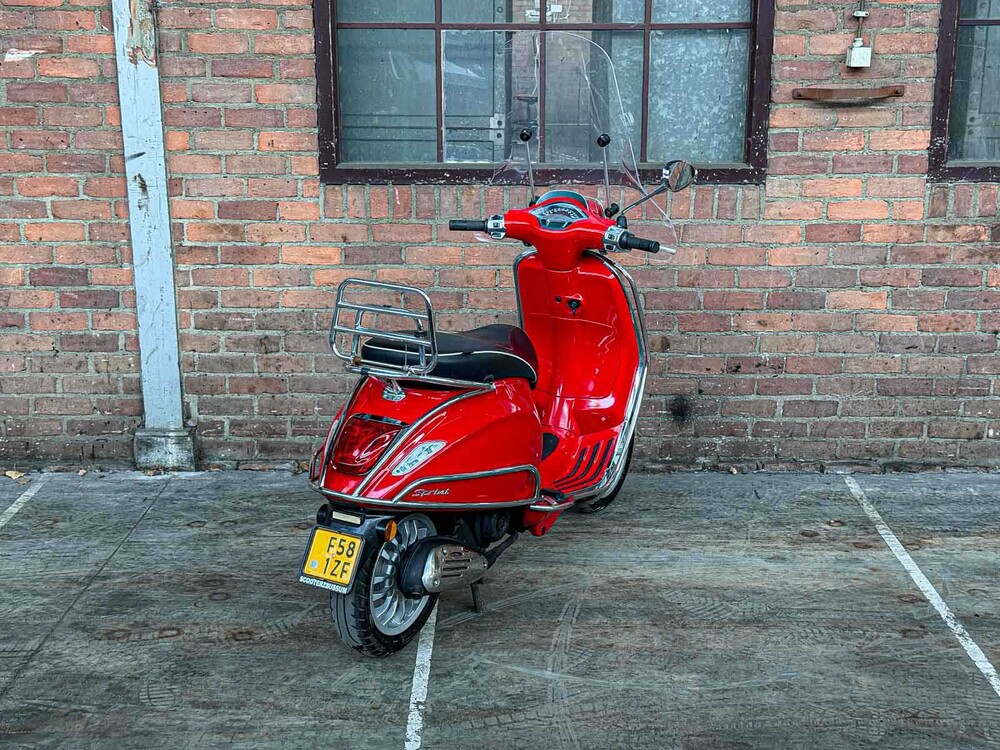Piaggio Vespa Sprint 4T 2015, F-581-ZF Scooter