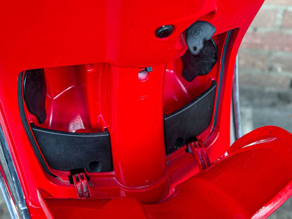 Piaggio Vespa Sprint 4T 2015, F-581-ZF Scooter