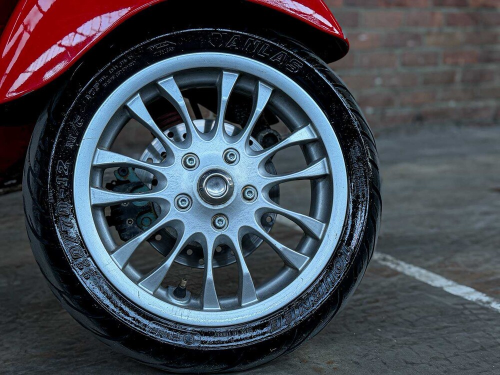 Piaggio Vespa Sprint 4T 2015, F-581-ZF Scooter