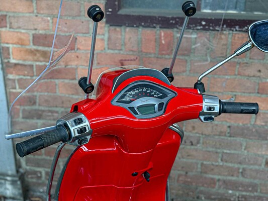 Piaggio Vespa Sprint 4T 2015, F-581-ZF Scooter