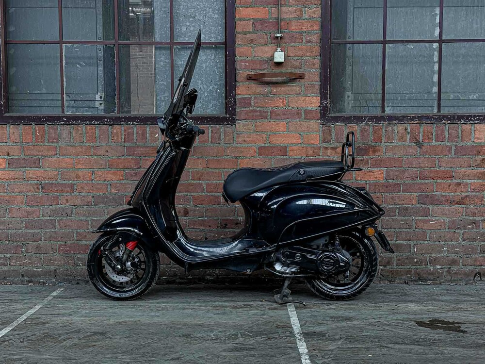 Piaggio Vespa Sprint 4T 2015, DDG-75-V Scooter