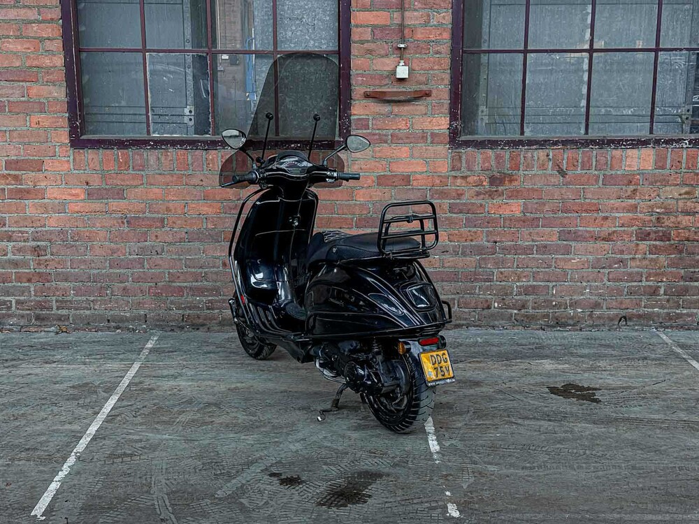 Piaggio Vespa Sprint 4T 2015, DDG-75-V Scooter