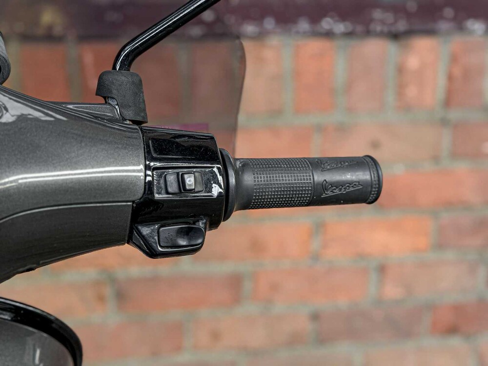 Piaggio Vespa Sprint 4T (CUSTOM) 2016, DGX-82-B Scooter