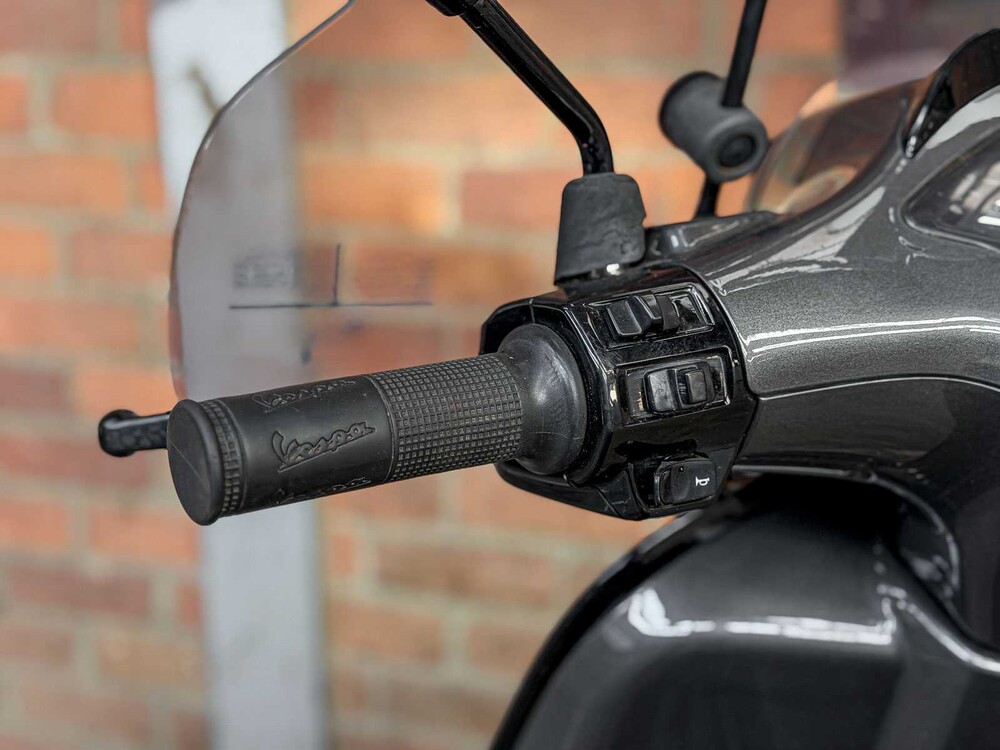 Piaggio Vespa Sprint 4T (CUSTOM) 2016, DGX-82-B Scooter