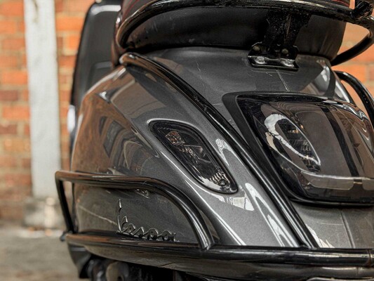 Piaggio Vespa Sprint 4T (CUSTOM) 2016, DGX-82-B Scooter