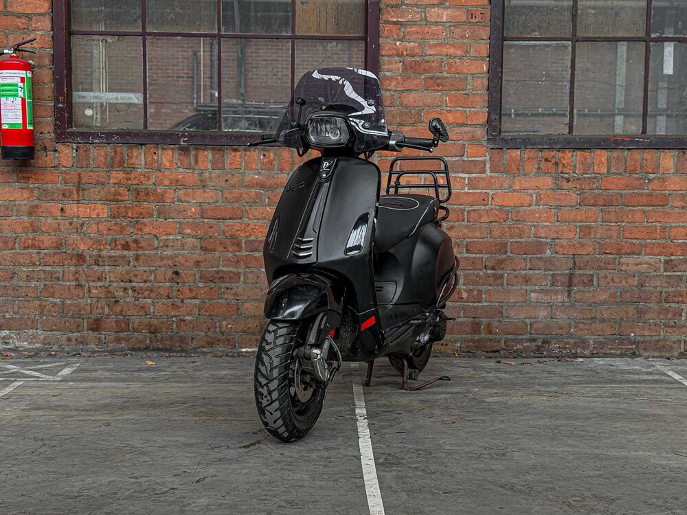 Piaggio Vespa Sprint 4T 2016 Scooter, DGX-89-G