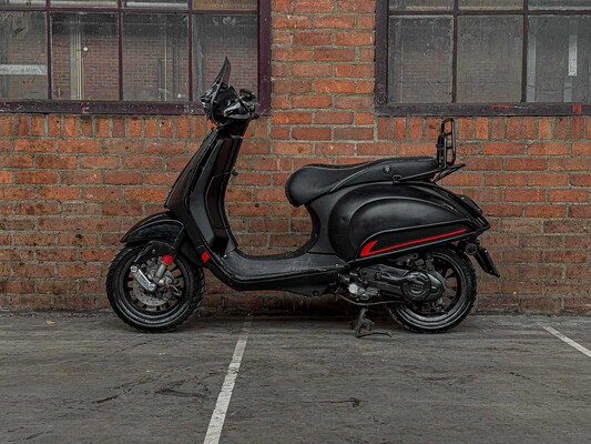 Piaggio Vespa Sprint 4T 2016 Scooter, DGX-89-G