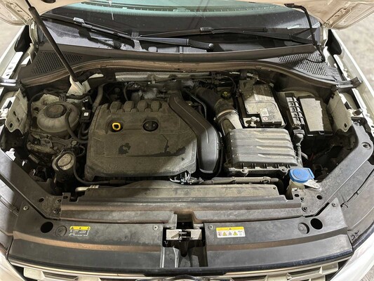 Volkswagen Tiguan Allspace 1.5 TSI Comfortline Business 7p. 150pk 2021 (Origineel-NL+1e eigenaar), K-970-RK