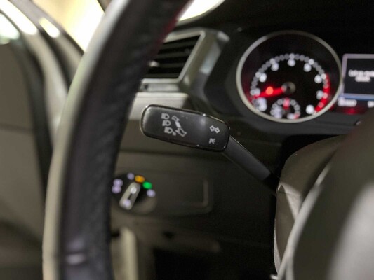 Volkswagen Tiguan Allspace 1.5 TSI Comfortline Business 7p. 150pk 2021 (Origineel-NL+1e eigenaar), K-970-RK