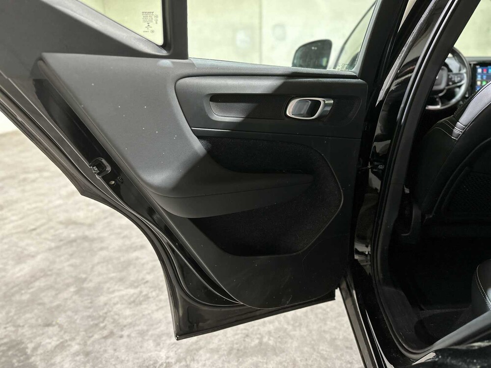 Volvo XC40 Recharge P8 AWD 408pk 2020 (Origineel-NL + 1e eigenaar), K-432-DP