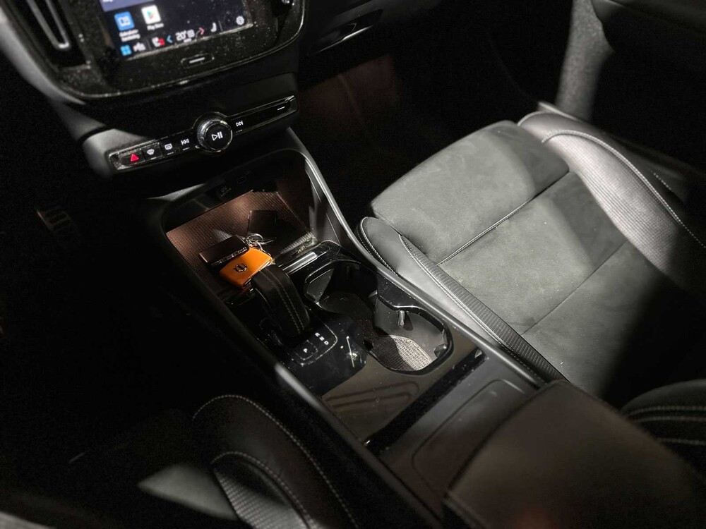 Volvo XC40 Recharge P8 AWD 408pk 2020 (Origineel-NL + 1e eigenaar), K-432-DP