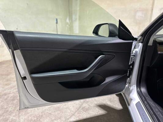 Tesla Model 3 Performance AWD 75 kWh 513pk 2019 (Origineel-NL), G-529-GH