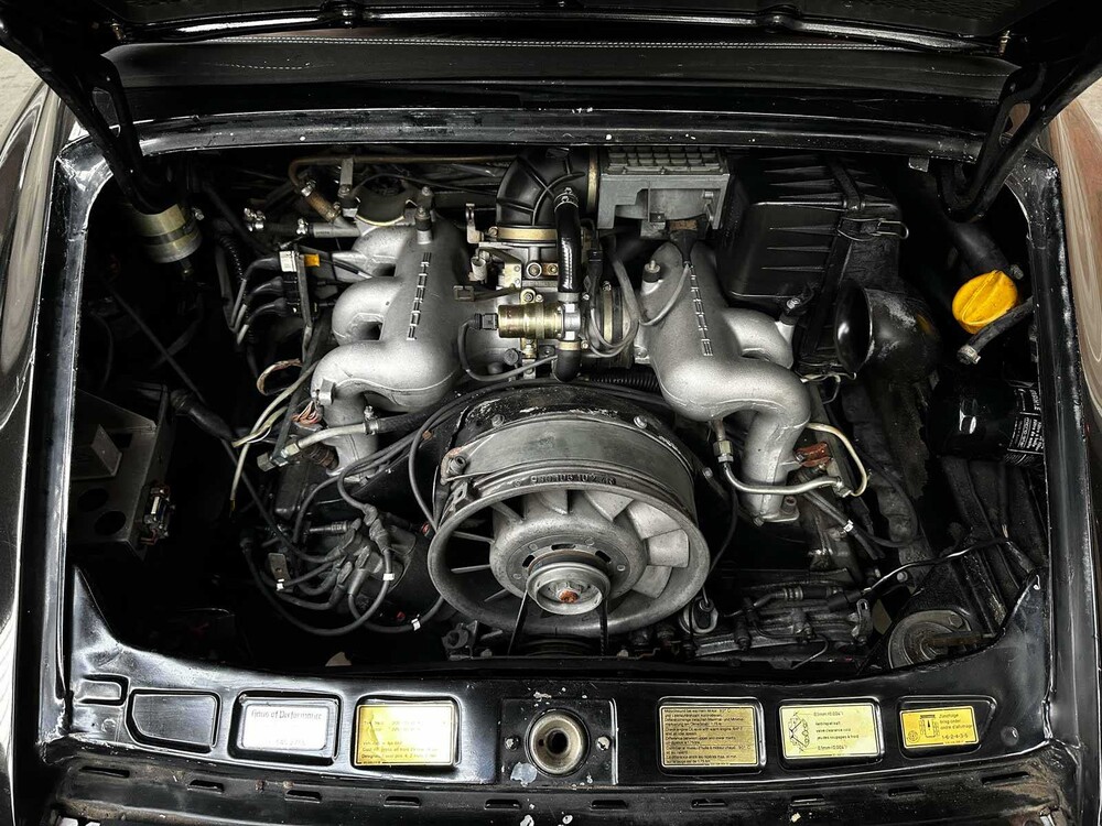 Porsche 911 Carrera 3.2 Cabriolet 230pk 1985