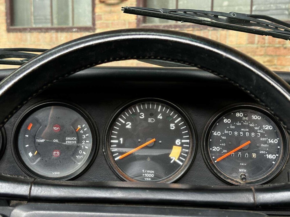 Porsche 911 Carrera 3.2 Cabriolet 230pk 1985