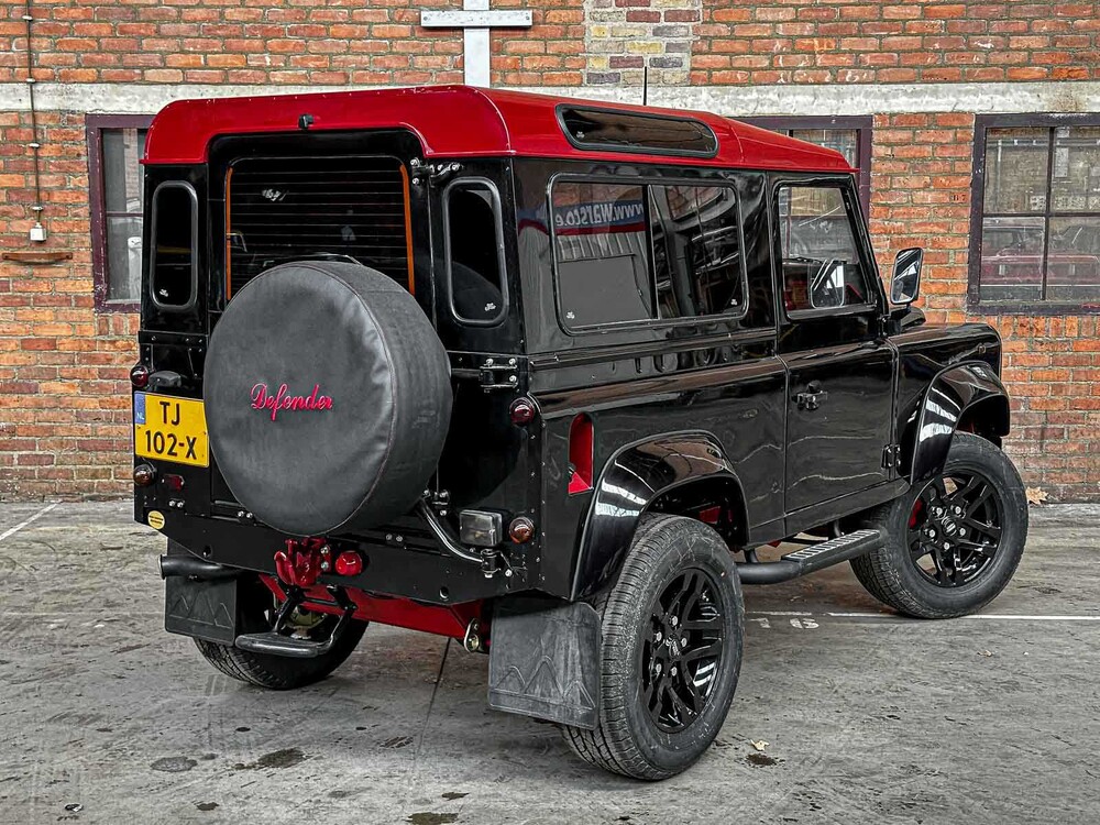 Land Rover Defender 90 V8 LS3-Motor 430pk 1996