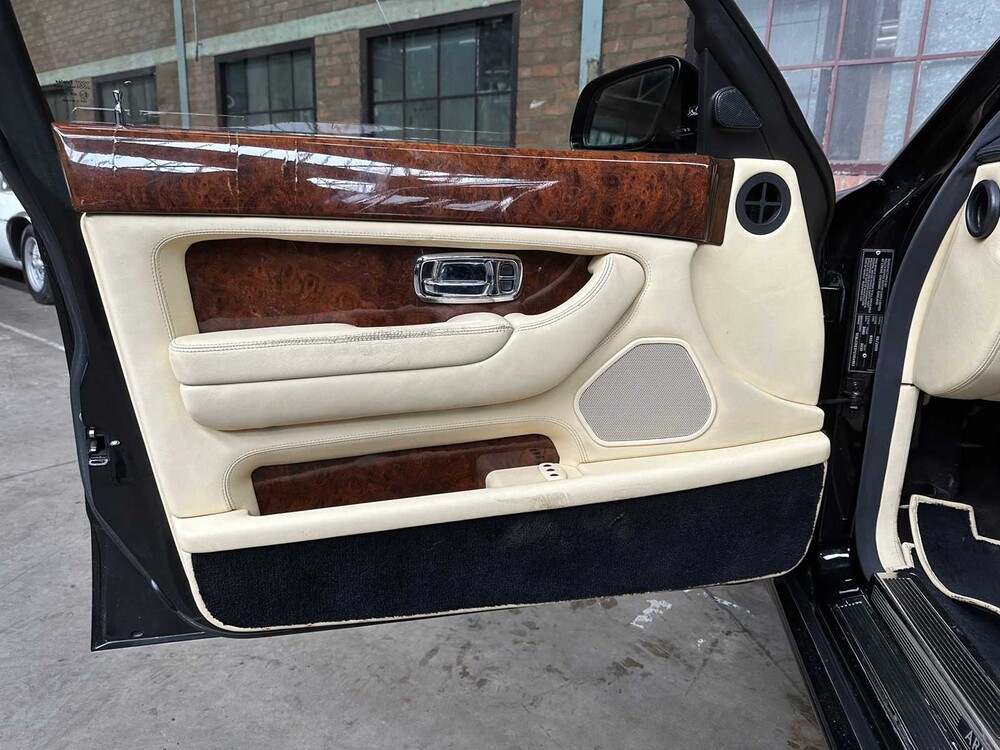 Bentley Arnage Red label 6.7 V8 2000