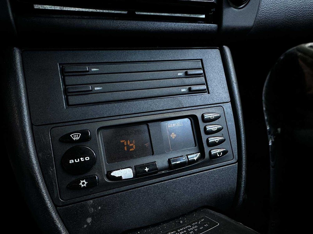 Porsche 911 Cabriolet Carrera 3.4 996 (Hardtop) 300pk 2001 Youngtimer