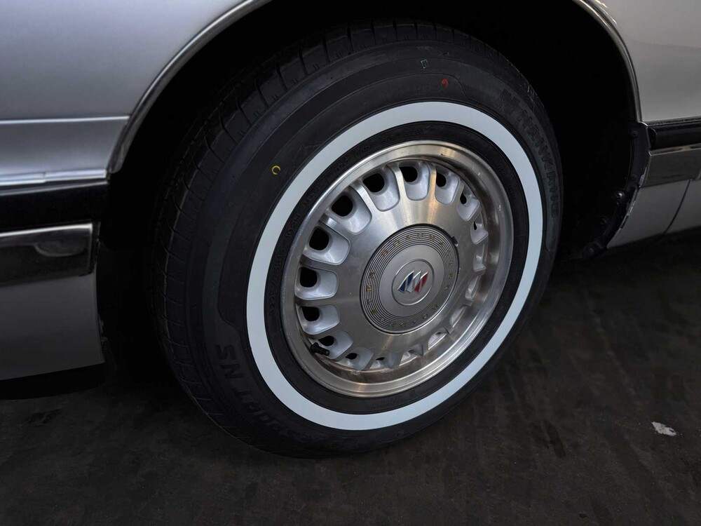 Buick Roadmaster Estate Wagon Begrafenisauto 5.7 1996, 92-HV-BB