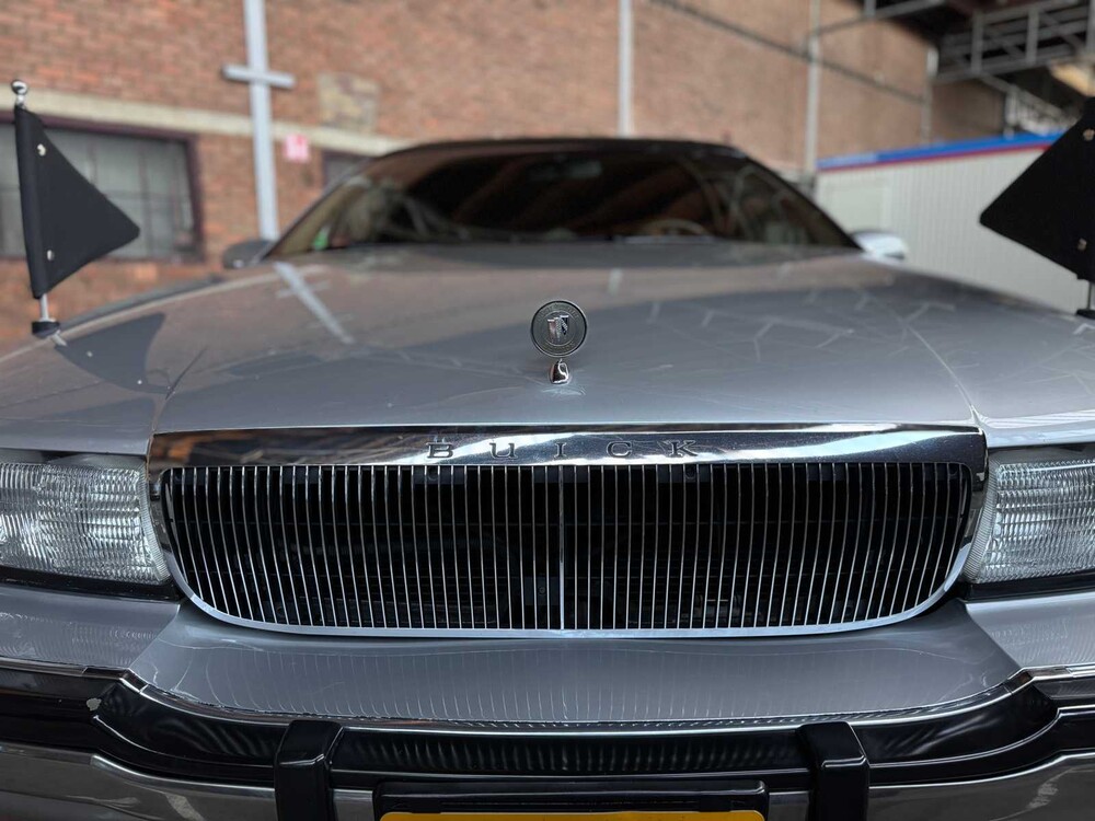 Buick Roadmaster Estate Wagon Begrafenisauto 5.7 1996, 92-HV-BB