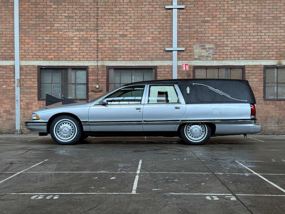 Buick Roadmaster Estate Wagon Begrafenisauto 5.7 1996, 92-HV-BB