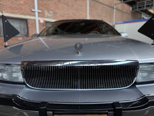 Buick Roadmaster Estate Wagon Begrafenisauto 5.7 1996, 92-HV-BB