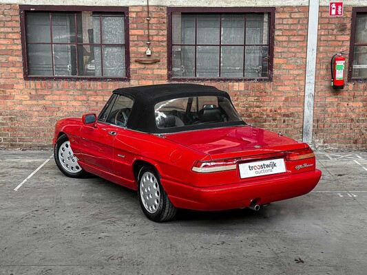 Alfa Romeo Spider 2.0 118pk 1992, NJ-273-V Youngtimer